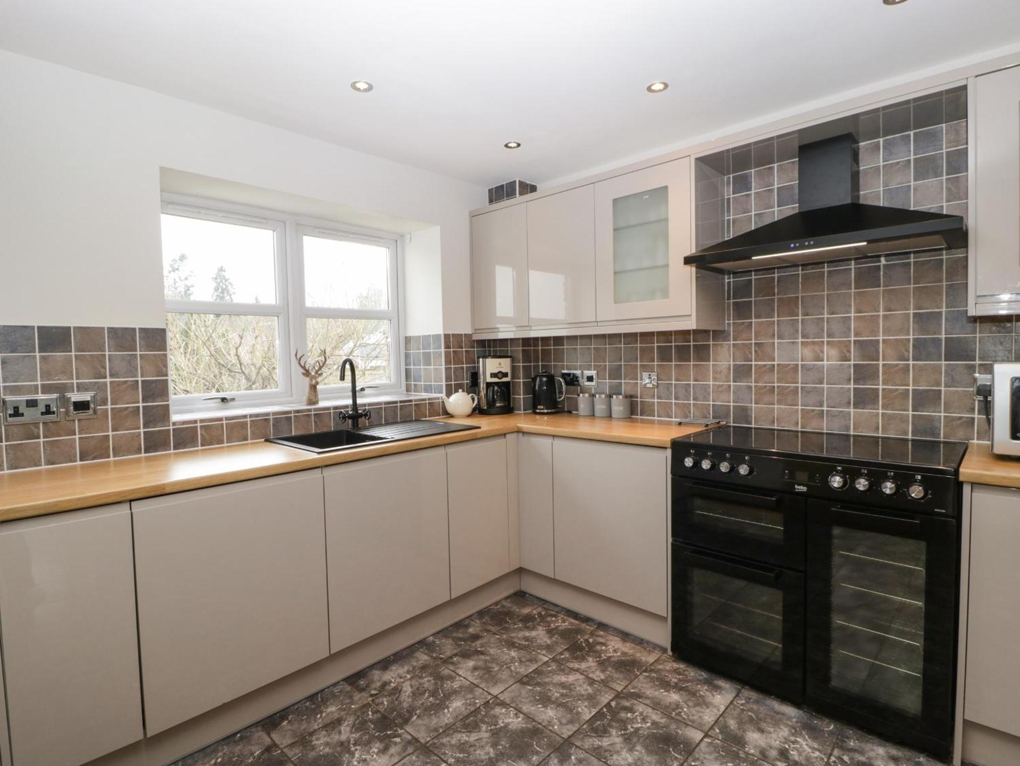 About Time Cottage Lydney Exterior photo